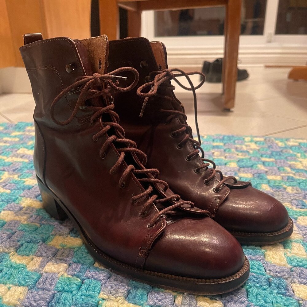 Vintage Simard & Voyer brown leather booths